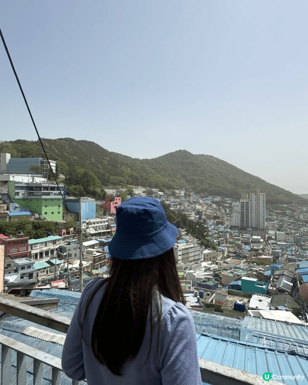 釜山必到景點😍小王子村另一個打卡位，就係呢一個菜式小屋，望落...