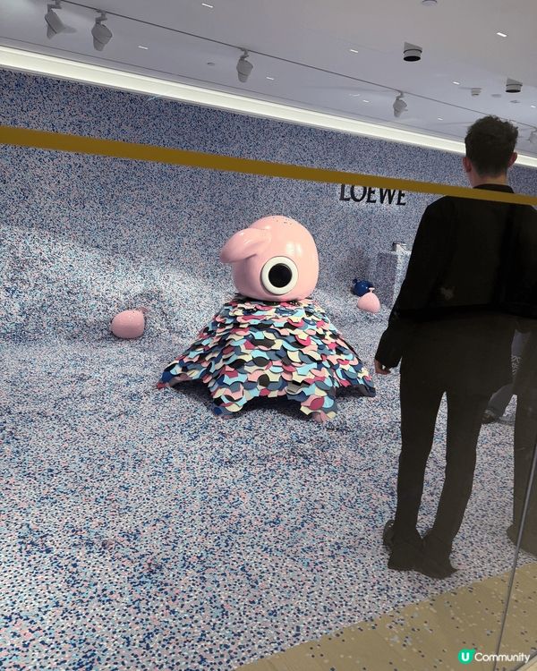 Loewe突發外星人展覧
