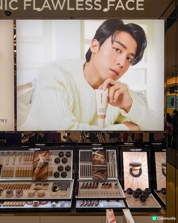 Laura Mercier｢全新水光修護輕粉底霜｣