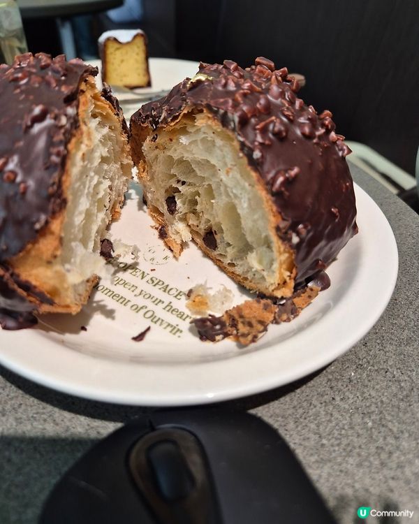 🇰🇷乙支路3街咖啡廳☕麵包＋寬敞空間，真係又靚又舒服💯