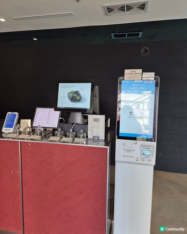 🇰🇷乙支路3街咖啡廳☕麵包＋寬敞空間，真係又靚又舒服💯