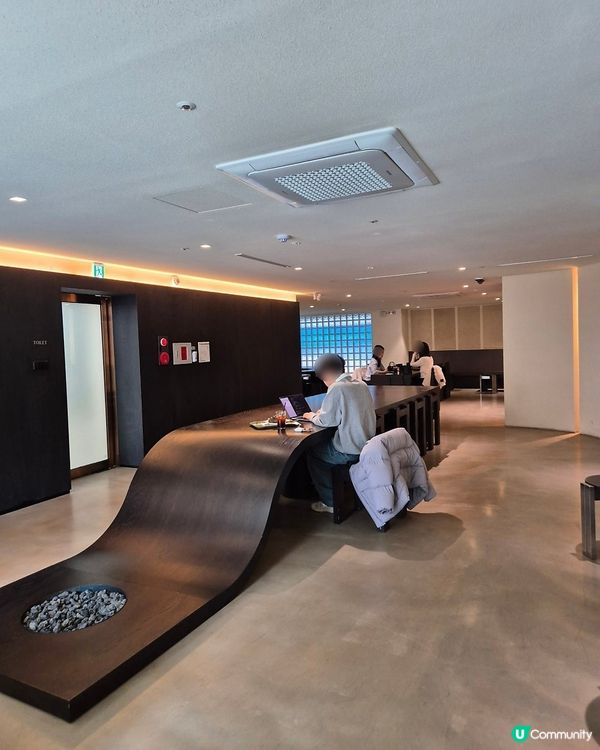 🇰🇷乙支路3街咖啡廳☕麵包＋寬敞空間，真係又靚又舒服💯