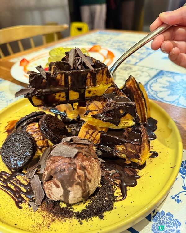 土瓜灣隱世甜品！😋 必試開心果梳乎厘！🥞