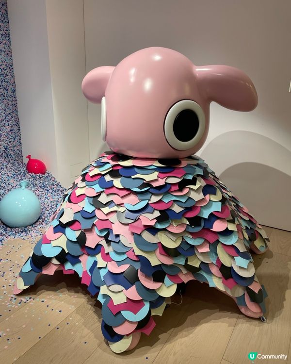 免費睇Loewe手袋展✨送精美海報+貼紙