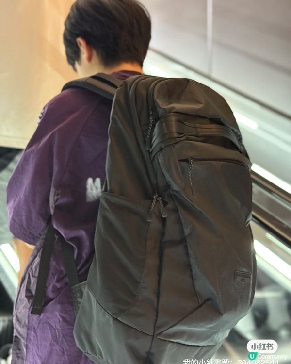 豆豆哥哥升中學🎒！簡@書包型格又實用😎！