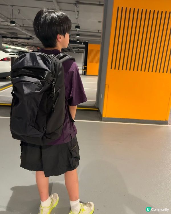 豆豆哥哥升中學🎒！簡@書包型格又實用😎！