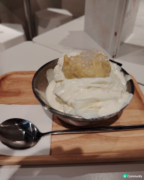 榴槤水晶珠牛奶綿綿冰