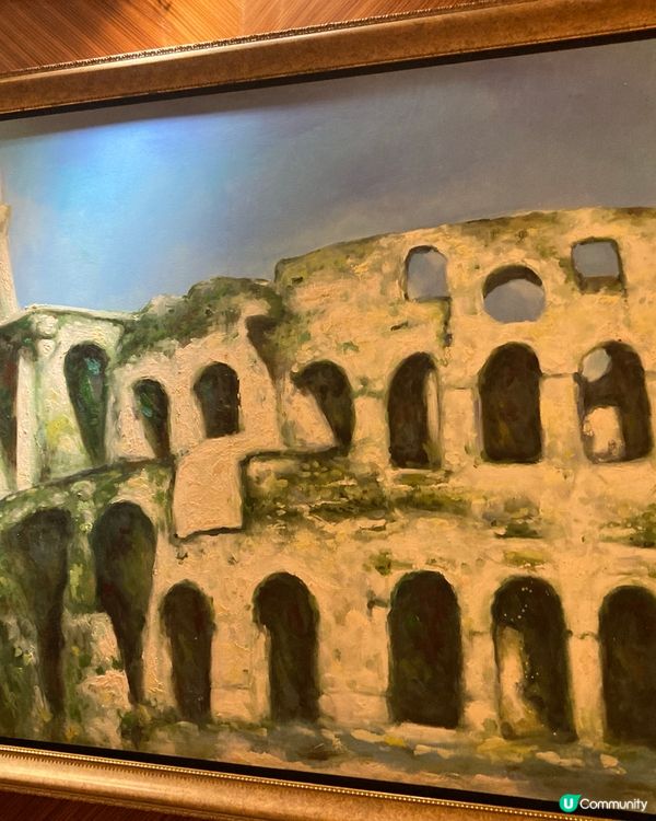 荔枝角的畫作配合美甲