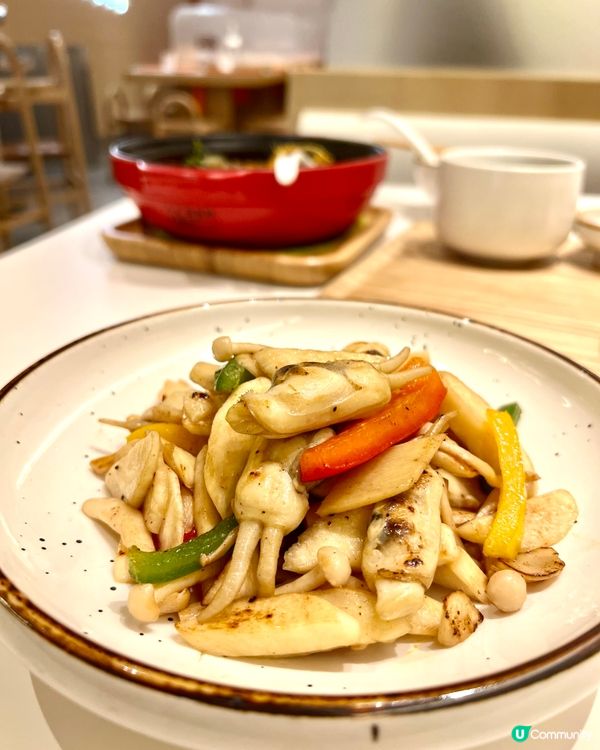 中環ifc4口餐廳
