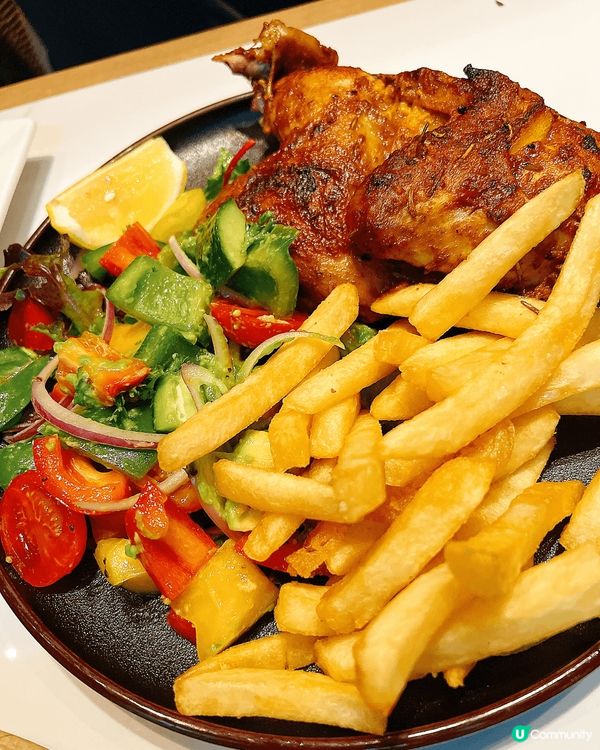 留港消費 今晚再去Oolaa 點左個pizza 同半隻烤雞 ...