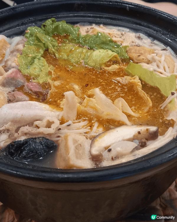 深圳水庫新村維也納三好酒店地下，春城米線，熱騰騰的窩米線！