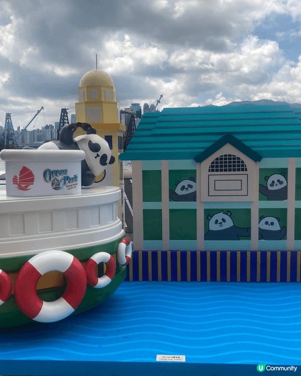 尖沙咀海濱長廊，有美麗的景色，既可看維多利亞海景，又可看香港...