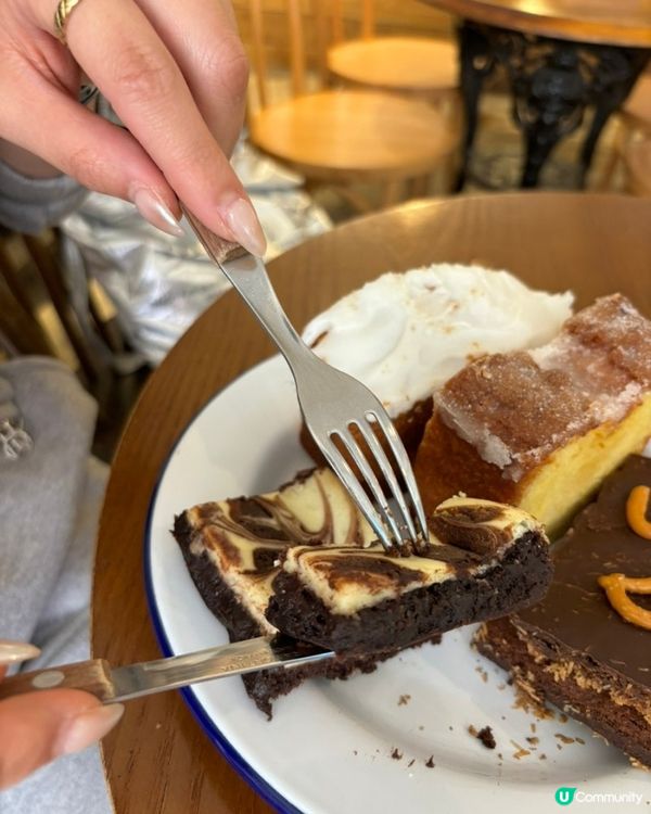 🇰🇷首爾新沙洞人氣英倫風格甜點咖啡店🍫☕