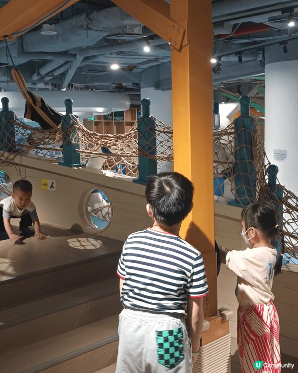 深圳婦兒大廈嘅兒童探索館，人民幣149，就可以一大一小全日任...