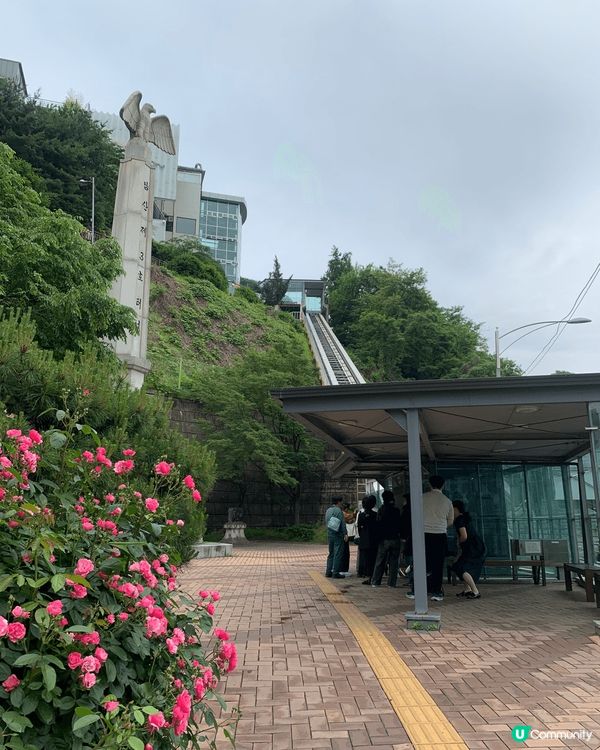 今次介紹大家以步行方式去首爾塔 ,其實唔算好遠 首先塔地鐵到...