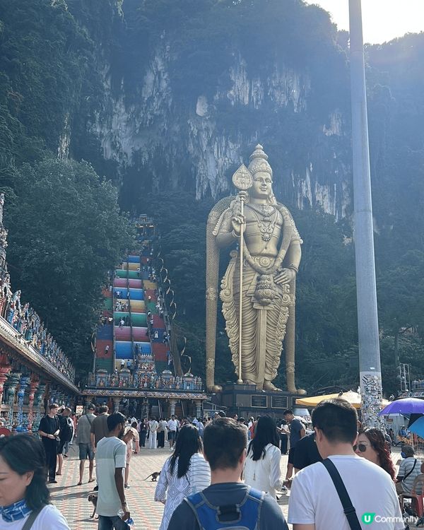 馬來西亞雙子塔同黑風洞，一個充滿城市化氣息，另一個又係充滿自...