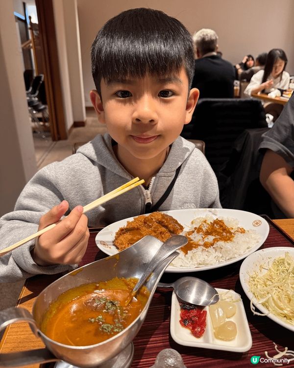 上面我們一家到日本🇯🇵東京之旅，今次帶孩子初訪東京。淺草寺穿...