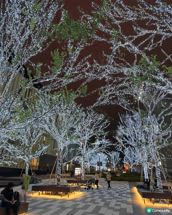 今天到了新開的啟德零售館晚飯！地方很闊落，還有很多不同種類的...