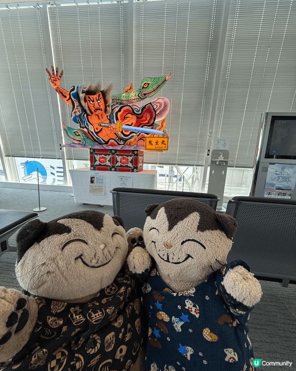 由北海道自駕去青森需要搭船4小時，船上有少量叮叮便當販賣，不...