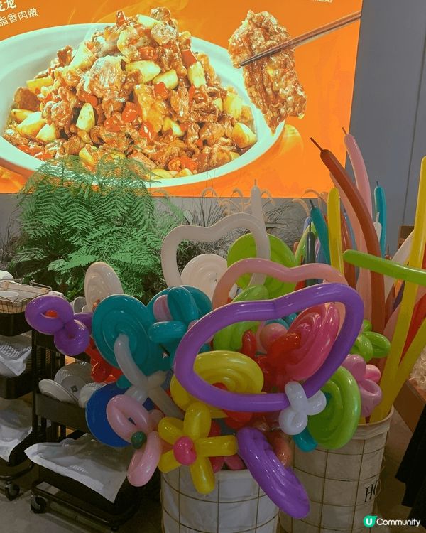 福田皇廷廣場內的湘辣辣湘菜館，可以一試。食店裝修新淨，菜式味...