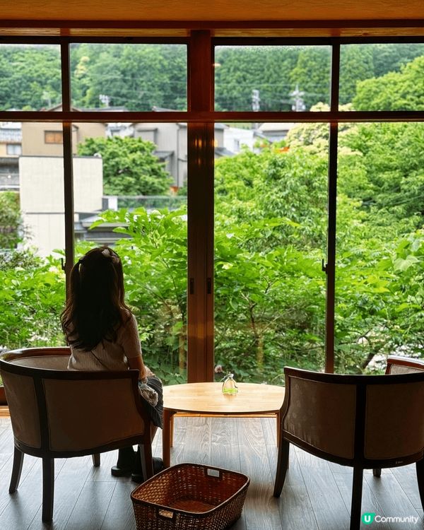 最近去了石川，這間在山中溫泉的cafe真的超美。被大自然包圍...