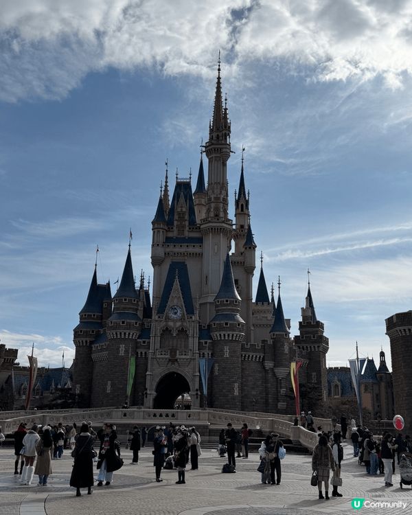 2024年的聖誕假期，我去了日本東京旅行，旅遊景點包括了東京...