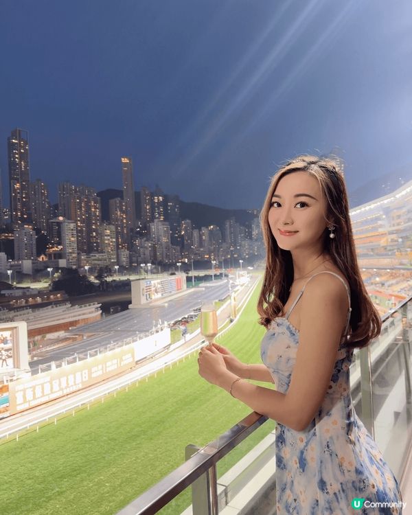 最近去咗跑馬地馬場嘅全新餐廳Vantage，真係好有氣氛😍 ...