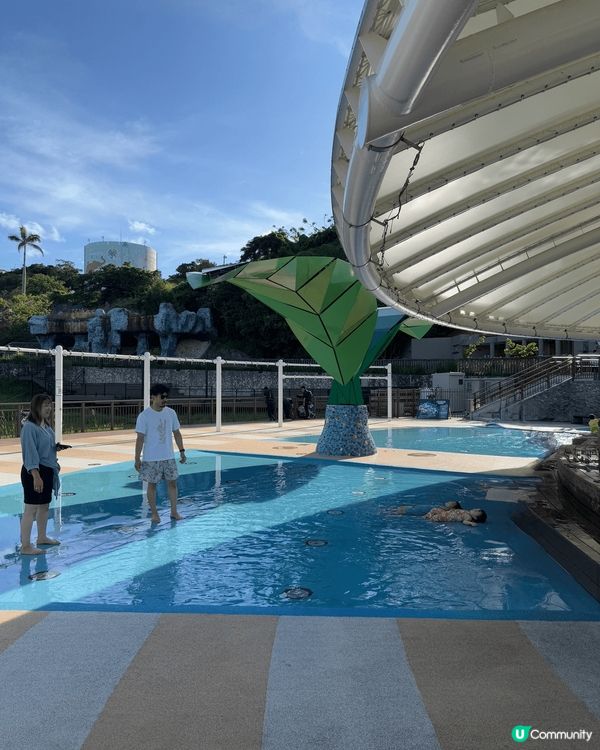 「沖繩兒童王國」於1970年開館，以是日本少數集結動物園、博...