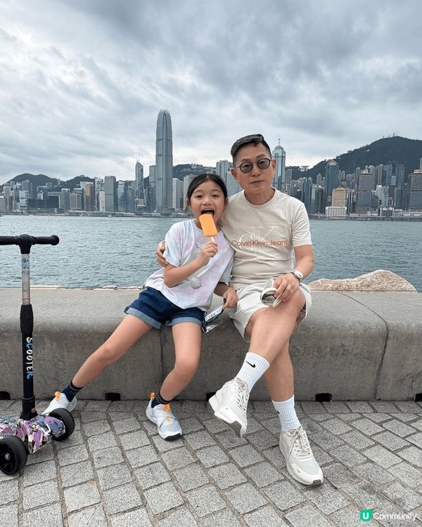 到珠海北山大院舊物倉看復古物件，集咖啡、服裝、書籍；在遊樂場...