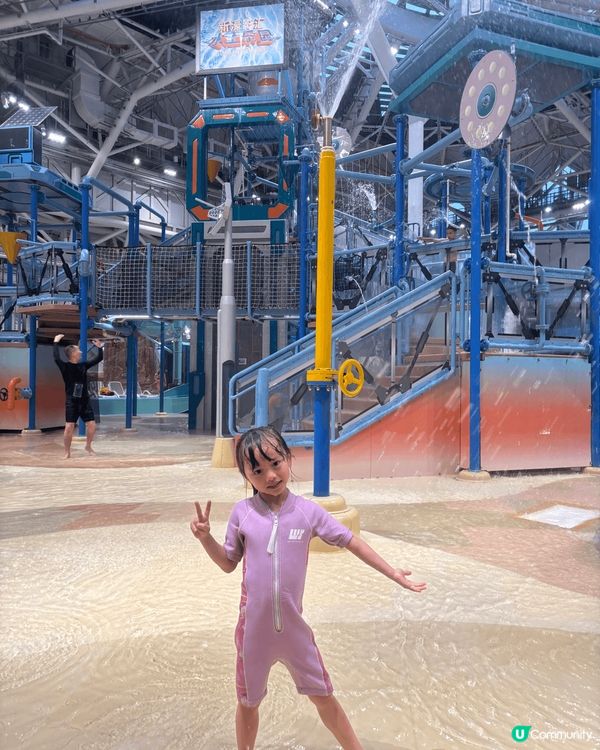 剛剛去了澳洲新濠水上樂園，很開心，可惜當天因3號風球戶外園區...