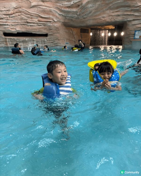 剛剛去了澳洲新濠水上樂園，很開心，可惜當天因3號風球戶外園區...