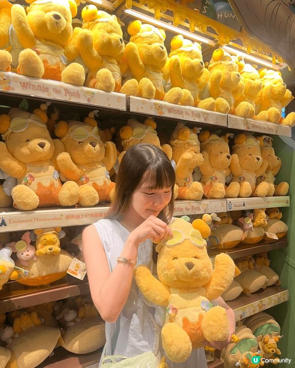 上個星期同男朋友慶祝一周年，我地去左迪士尼樂園玩！啲童真真係...