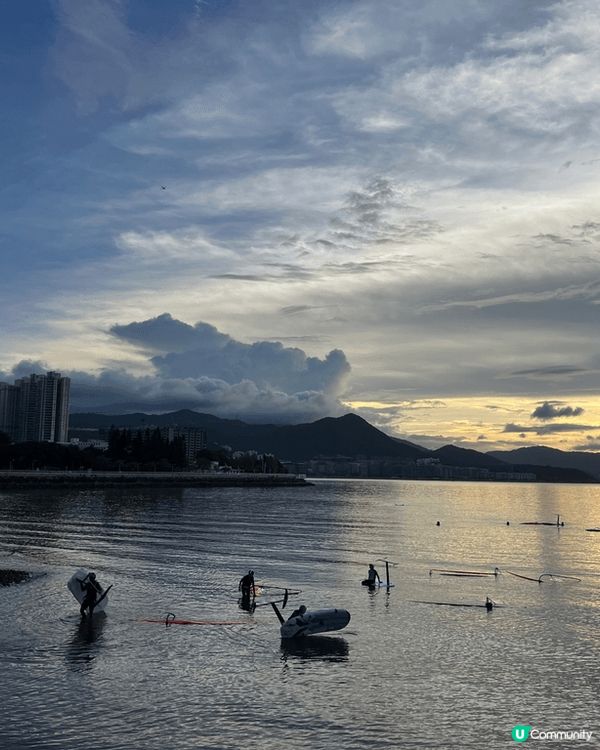 黃昏係烏溪沙上船，一邊欣賞日落，一邊享受海風，坐小船出海釣墨...