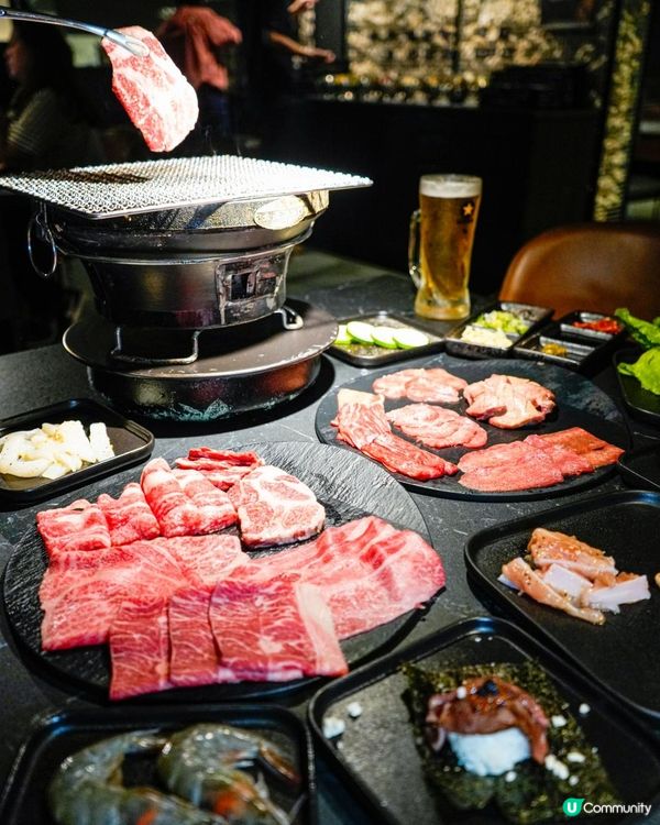 🐮肉控天堂＋純白系甜點酒吧？