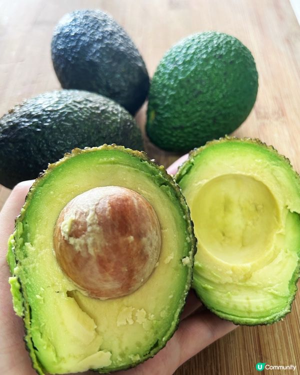 分享健康🌞朝氣勃勃早餐 一般食麵包配上牛油果