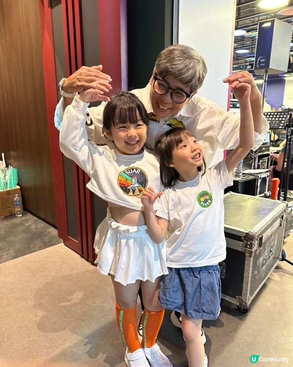 😍暑假玩乜好？星星全方位演藝班等你嚟！🎉