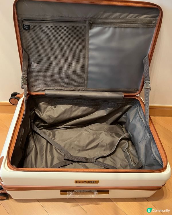 旅行必備！靚爆28吋行李箱🤩！ 買咗白色瑪奇朵邊款😍