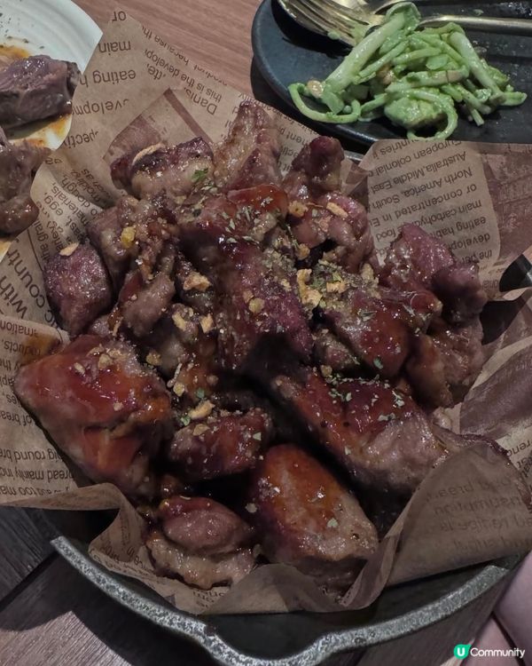 港女就係鍾意打卡影靚相🧏🏻‍♀️📷 牡羊都等到眼訓準備走啦🐑COME