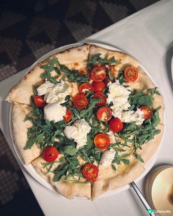 180度維港夜景意大利菜！石窯爐烤手拉薄餅🍕