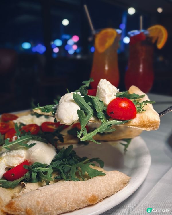 180度維港夜景意大利菜！石窯爐烤手拉薄餅🍕