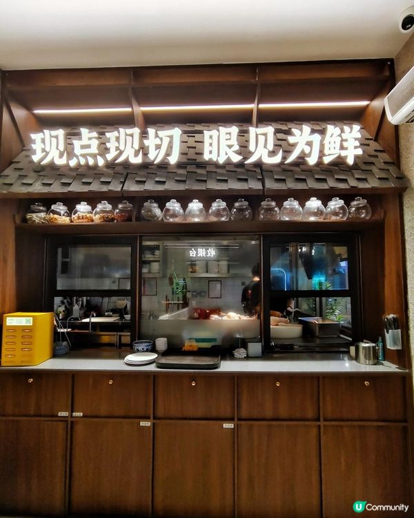 《人均100+吃到石橄欖鮮切雞煲》