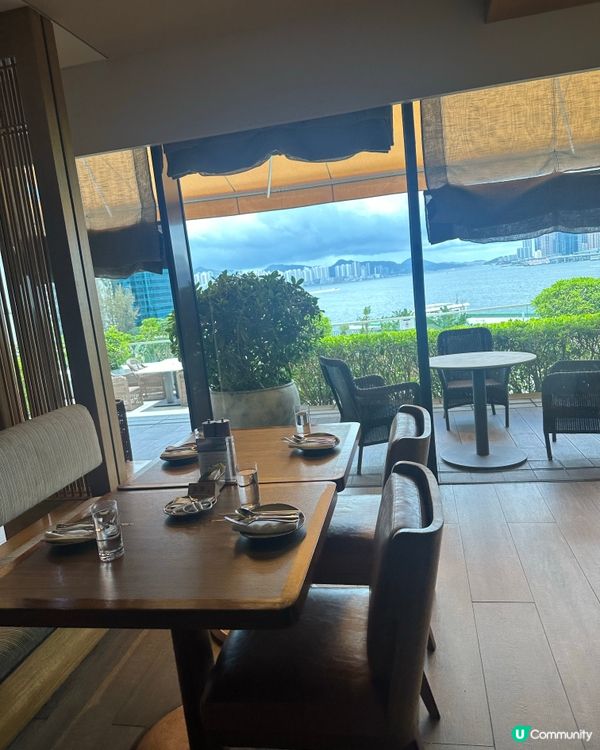 紅磡嘉里酒店自助餐🤤！維港靚景！