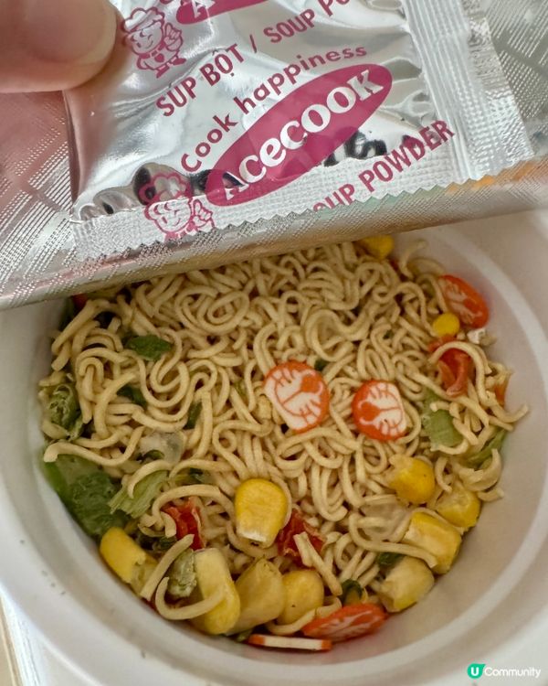 越南🇻🇳多拉A夢杯麵