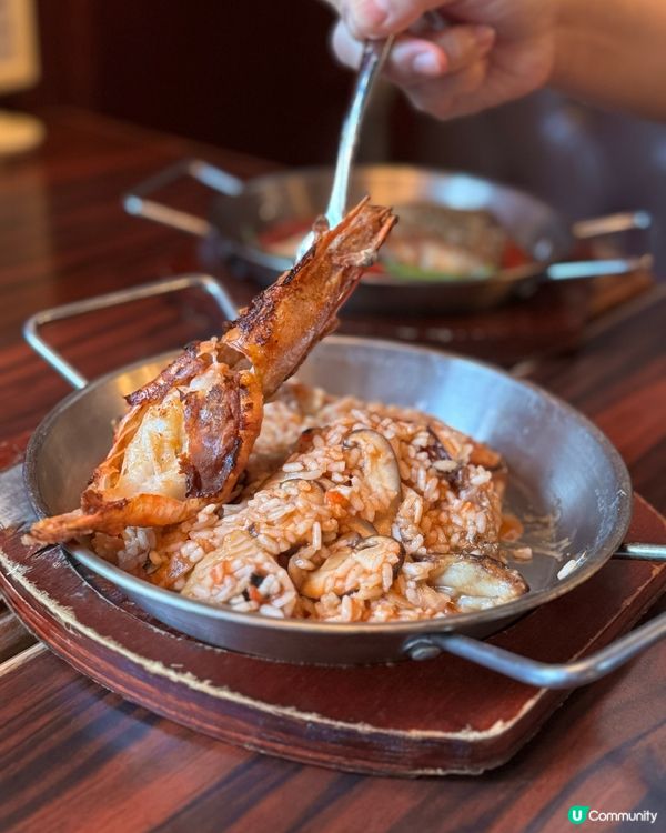 西班牙海鮮飯😋+ 煎鱸魚扒🤤！北角懷舊風西餐廳！