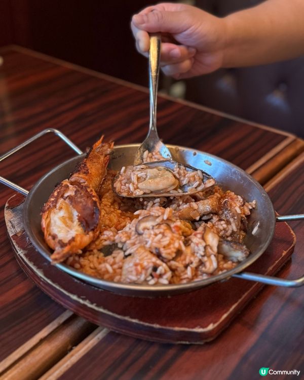 西班牙海鮮飯😋+ 煎鱸魚扒🤤！北角懷舊風西餐廳！