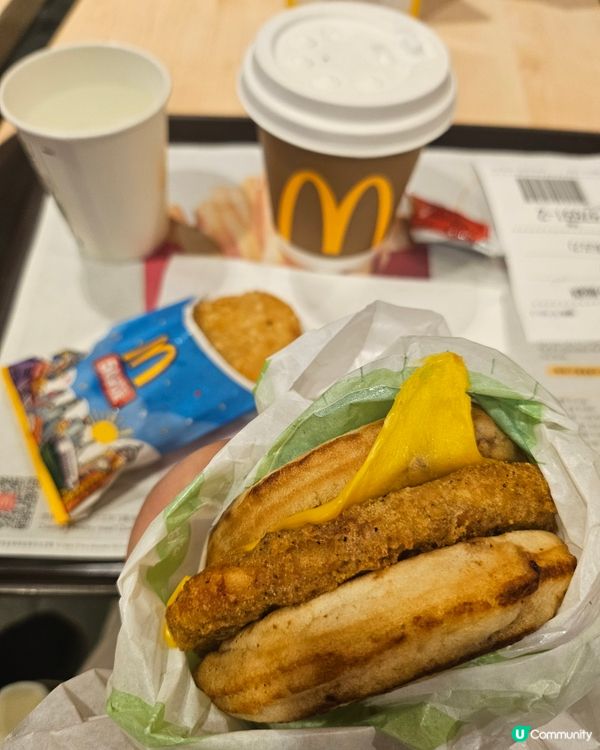 楓糖班戟脆雞堡🤤全日供應！😋