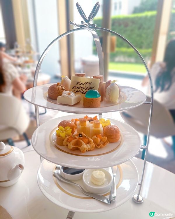 TOM FORD｢陽光琥珀｣下午茶