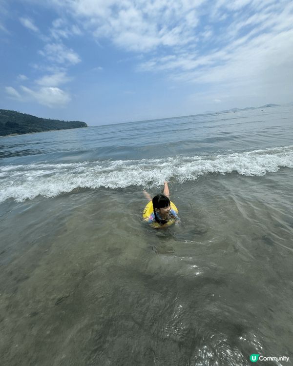 大嶼山貝澳沙灘，夏天好適合去沙灘游水，貝澳沙灘唔係好多人好舒...