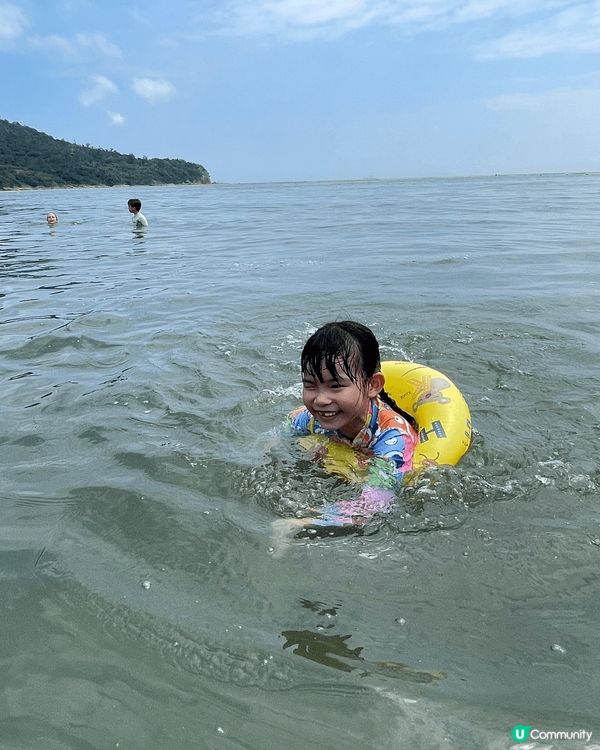 大嶼山貝澳沙灘，夏天好適合去沙灘游水，貝澳沙灘唔係好多人好舒...
