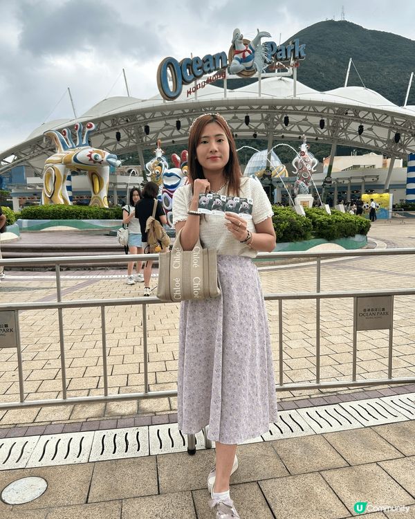 夏日去了海洋公園玩，因為可以看動物和玩機動遊戲，不過看不到家...